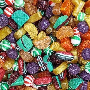 Christmas Hard Candy Mix features citrus pieces, berry candies and peppermint and wintergreen balls.