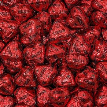 Hershey Extra Creamy Chocolate Hearts: Strawberry Creme