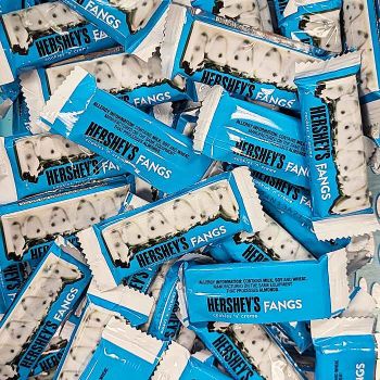 Hershey Fangs Cookies & Cream