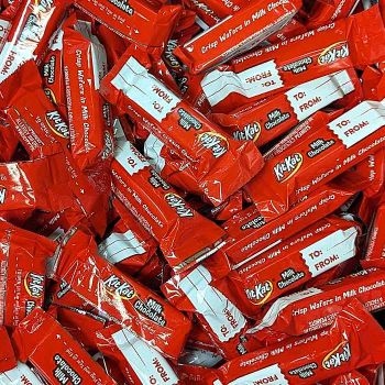 Kit Kat Valentines Miniature